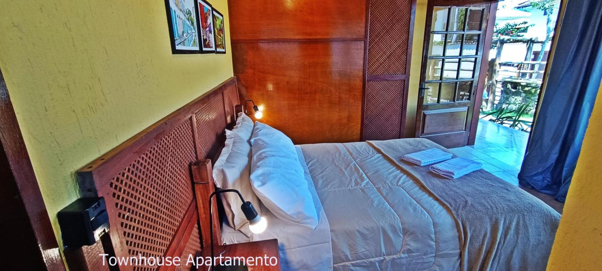 Townhouse Apartamento Aurora Parati Esterno foto